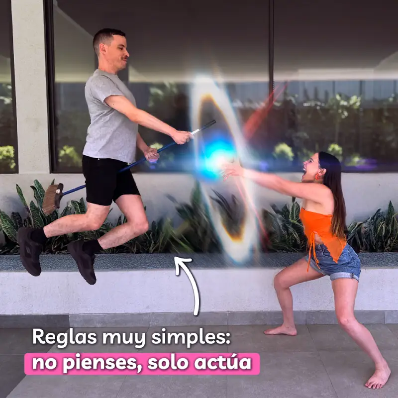 amigos jugando improvisado en el jardin pero tienes superpoderes